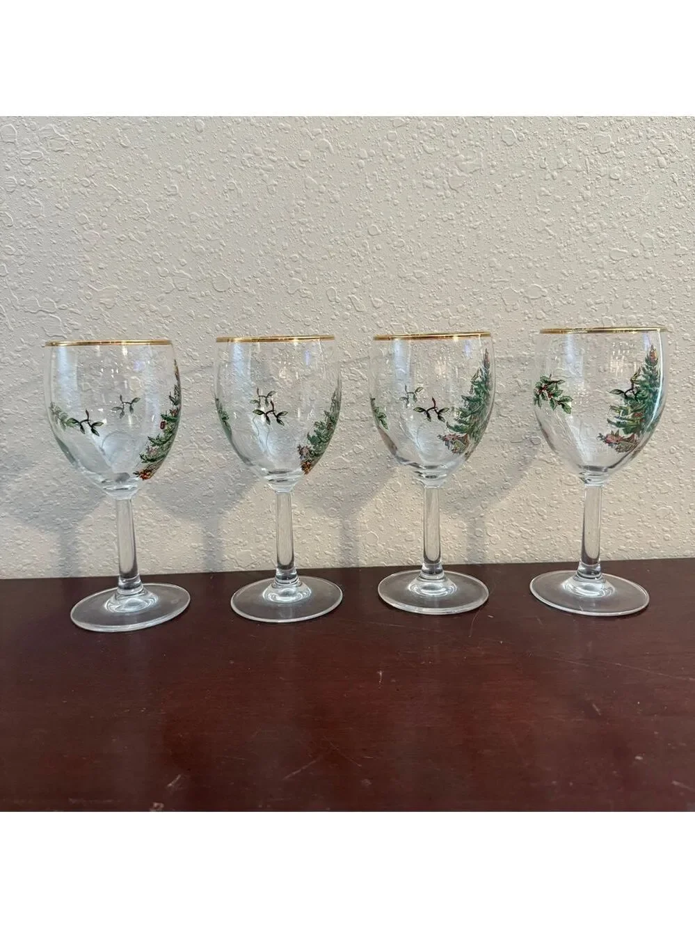 Vintage Spode Style Christmas Tree Wine Glasses with Gold Rim Set of 4 Holiday G